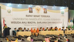 Semangat Nenek Bercucu Lima Raih Gelar Sarjana Tertua di Unusa