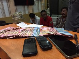 Dua Bandar Judi Pilkades di Blitar Diringkus