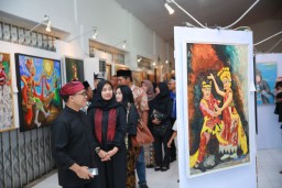 Buka Pameran Laras, Bupati Anas: Seni Memperkaya Wisata Banyuwangi