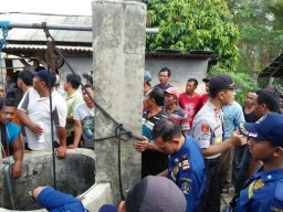 Pamit ke Kamar Mandi, Nenek ini Ditemukan Tewas di Dalam Sumur