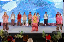 Bupati Anas: Festival Batik Banyuwangi Tumbuhkan Kewirausahaan Desa