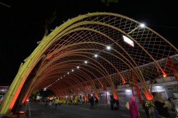 Instalasi Seni 'Lorong Bambu' yang Instagramable Hadir di Banyuwangi