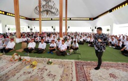 Tingkatkan Layanan, Ratusan ASN di Banyuwangi Dibekali Ilmu Marketing