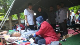Ratusan Warga Antusias Ikuti Donor Darah di PWI Pasuruan 