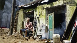 Cerita Pemilik Rumah di Ponorogo Lolos Tertimpa Rumahnya yang Ambruk 