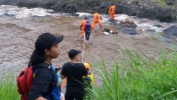 Satu Santri yang Hilang Hanyut dalam Sungai di Malang Ditemukan Tewas