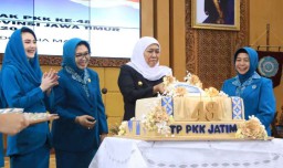 Khofifah Ajak PKK di Jatim Gerakan Menanam Tanaman Obat Keluarga