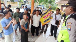 Warga Tolak Pembangunan Tower Telekomunikasi di Desa Ngrupit Ponorogo