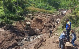 Tebing di Dayakan Ponorogo Longsor, 95 Warga Mengungsi