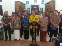 Istri dari Pasien yang Meninggal di Solo Positif Corona