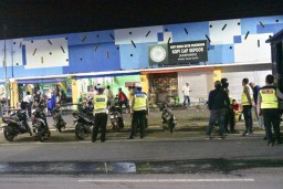 Corona Mewabah, Tempat Nongkrong di Kota Pasuruan Masih Dipadati Warga