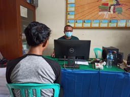 Berdalih Buat Ongkos Pulang ke Lampung, Pria ini Curi Hp dan Laptop