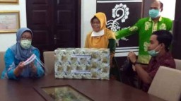 Mahasiswa ini Bikin Face Shield untuk RS Rujukan Corona di Banyuwangi