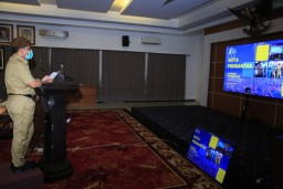 Bupati Banyuwangi Sampaikan LKPj ke DPRD Secara Virtual