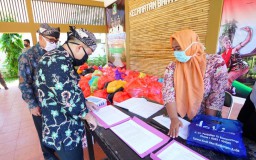 Banyuwangi Kembali Salurkan Jaring Pengaman Berskema Gotong Royong ASN