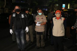 Positif Corona di Surabaya Tertinggi, Khofifah: Jangan Anggap Remeh