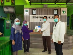 PDGI Jatim Salurkan Bantuan APD hingga Puskesmas di Bangkalan