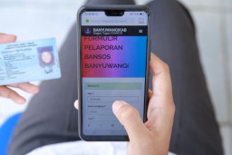 Lapor Via Online, Warga Banyuwangi Dapat Bantuan Sembako