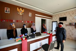 Bupati Banyuwangi Cek New Normal Pelayanan Publik Desa dan Kecamatan