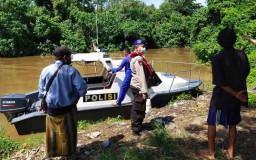 Jatuh dari Perahu, Seorang Nelayan Pencari Kerang Hilang di Sungai
