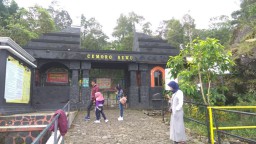 Pembukaan Jalur Pendakian Cemoro Sewu ke Gunung Lawu Tunggu SE Bupati
