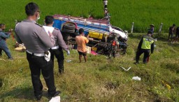 Dua Truk Kecelakaan di Tol Madiun-Ngawi, 1 Orang Tewas dan 3 Luka