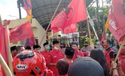 Buntut Pembakaran Bendera, PDIP Surabaya Datangi Mapolrestabes