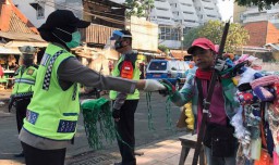 Duh! Pedagang Pasar Keputran Tidak Patuh Protokol Kesehatan