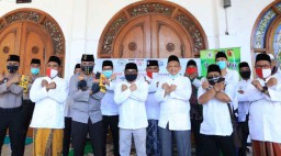  DMI dan Polisi Launching Masjid Tangguh Semeru di Surabaya