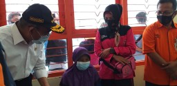 Menko PMK Minta Tenaga Kesehatan Gunakan APD Berstandar Khusus