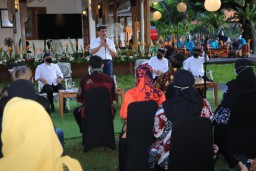 Rapat Genjot Ekonomi Banyuwangi Dipimpin Luhut dan Wishnutama