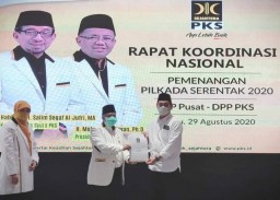 Pilihan Pembaca: Siswi SMP Kabur hingga PDIP Usulkan Pemecatan Yusuf