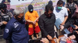 Mengaku Bisa Sembuhkan Penyakit, Rentenir ini Setubuhi Siswi SD