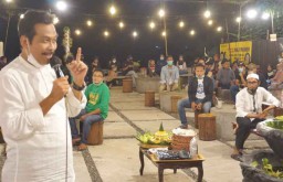 Dialog dengan Warga, Paslon Qosim Upayakan Bangun Fly Over Manyar Tugu