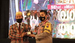 Hipnoterapi Webinar Daring Polres Mojokerto Raih Penghargaan Leprid