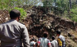 Seorang Pekerja Tambang Tewas Tertimpa Longsoran Tebing