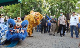 Doa hingga Barongsai Sambut Machfud Arifin saat Blusukan ke Tambaksari