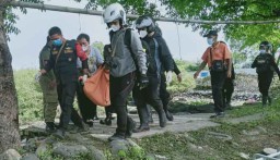 Pria Tak Berindentitas Ditemukan Tewas Gantung Diri di Pohon