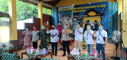Perusahaan Pembiayaan ini Bagi Kasih Natal ke Gereja dan Panti Werdha