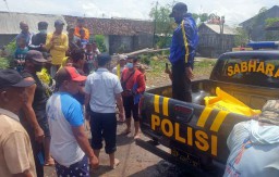 Nenek Sebatang Kara Ditemukan Tewas di Pesisir Pantai