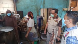 Kementan dan Satgas Pangan Sidak Rumah Produksi Tempe di Surabaya