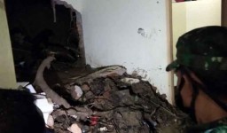 Rumah Tertimpa Material Longsor, Siswi SMA di Pacitan Tewas