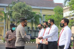 Bongkar Sindikat Narkoba Sumatera-Jawa, 17 Polisi Diganjar Penghargaan