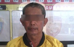 Tak Terima Diejek, Pria ini Pukul Kepala Temannya dengan Martil
