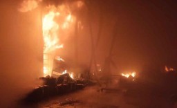 Gudang Pabrik Cat di Mojokerto Terbakar, Terdengar Suara Ledakan