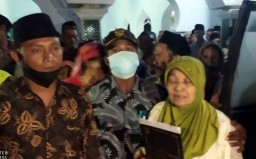 Hasil Tes DNA Keluar, Mayat Pria dengan Luka Tusuk di Pasuruan Dimakamkan