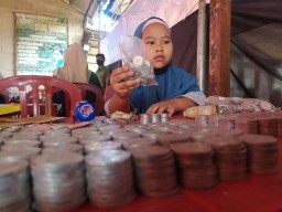 Bahagianya Ratusan Anak di Ponorogo saat Membongkar Celengannya
