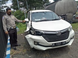 Kecelakaan Tiga Kendaraan di Pasuruan, Seorang Biker Tewas
