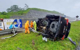 Pilihan Pembaca: Pengacara Kecelakaan di Tol hingga Kakek Tewas Terseret Truk