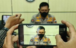 Tangkap Dua Terduga Teroris di Jatim, Densus 88 Sita 2 Senpi Rakitan
